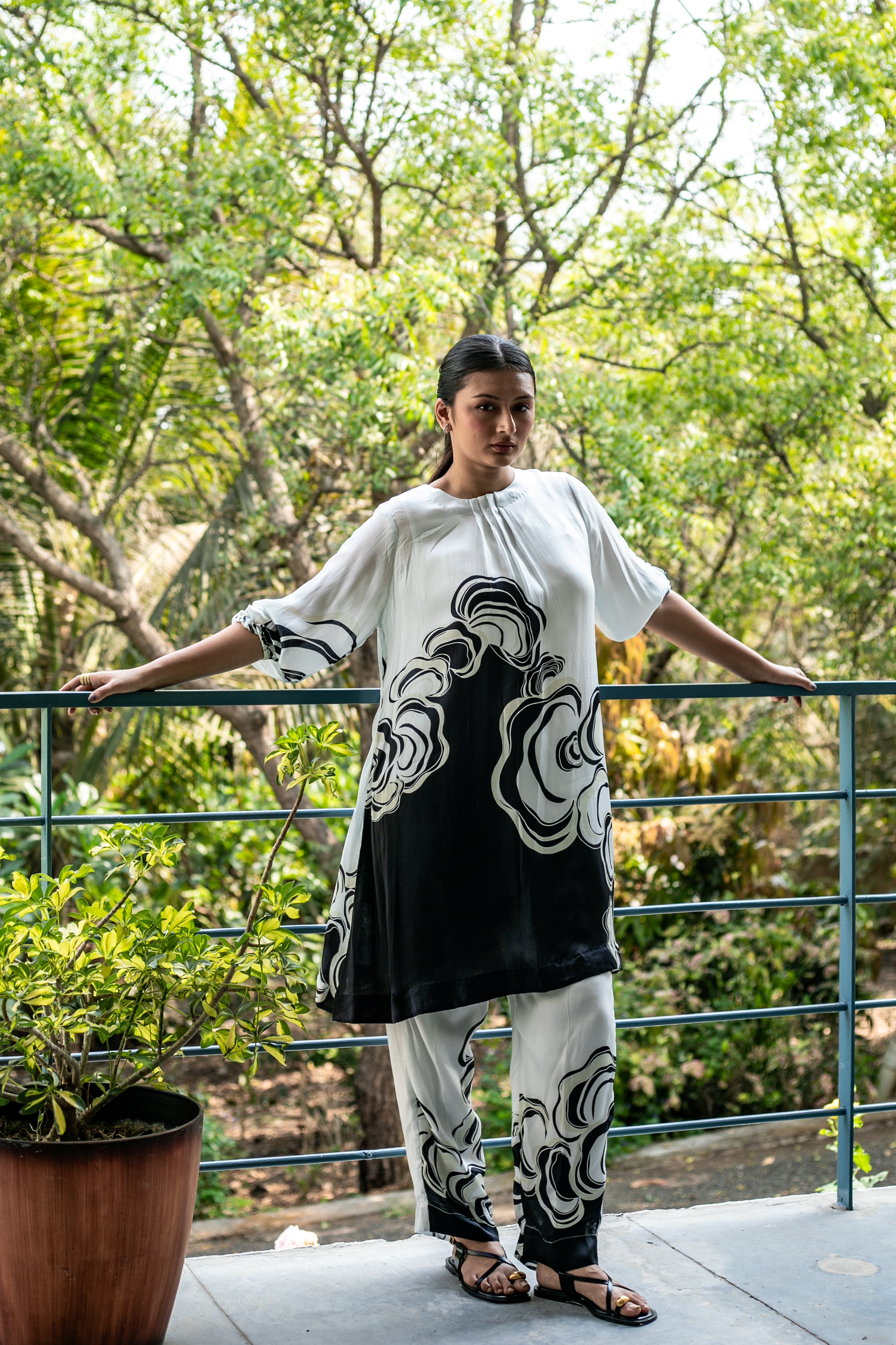 Monochrome Mycelium Set